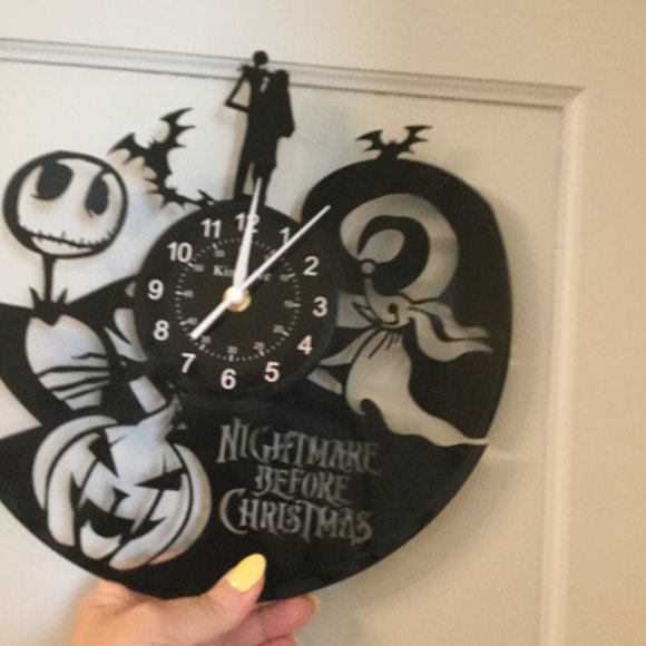 Nightmare Before Christmas wall clock made from record works great - Picture 1 of 4